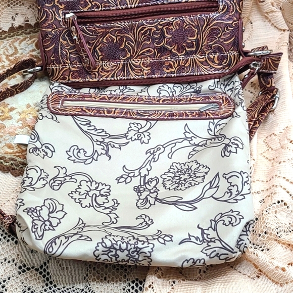 NWOT Dragonfly Faux Leather Purse Wallet Rhinestones Western Tooling Crossbody - Picture 6 of 16